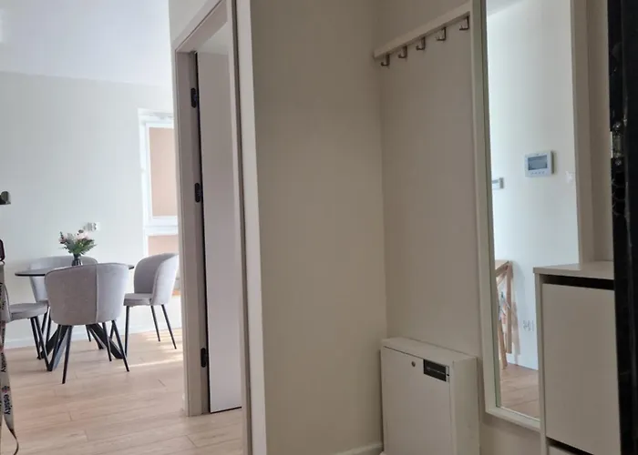 Potockiego Private Parking Self Check-in *